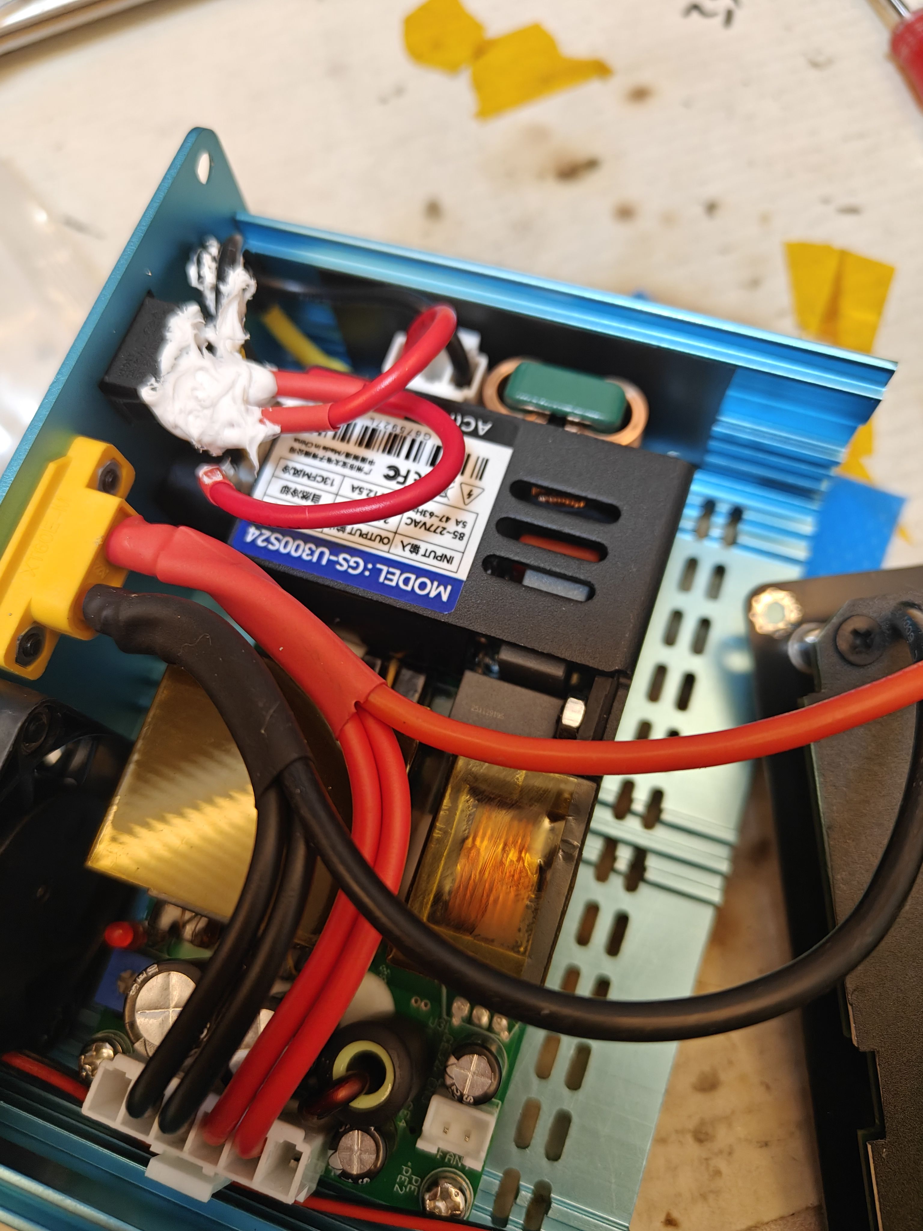 公私有全协议桌面快充充电站 300W 内置电源 四口独立 高颜值 到手用 详情图 16